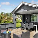 Semesterbostad Three-bedroom In