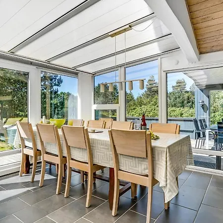 Feriehus Three-bedroom In Blåvand