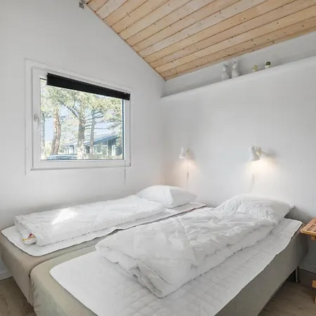 Nice Home In Blavand With Sauna Дом отдыха *