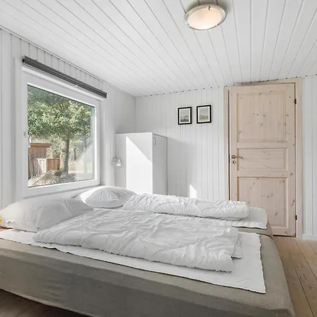 Дом отдыха Nice Home In Blavand With Sauna